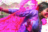 Holi special: Tips to prevent hair damage pre and post Holi Holi special: Tips to prevent hair damage pre and post Holi