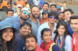 Dilwale Sneak Peek: Kajol, Shah Rukh Khan, Varun Dhawan and Kriti Sanon | A Rohit Shetty Film
