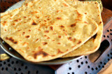 Mama’s Punjabi Recipes: Loon-Mirch Da Parantha  (Salt-Pepper Wheat Pancrusted Flatbread)