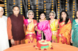 Sisters Anoushka, Ananya Gokhale Show Tremendous Poise, Symmetry in Their Bharatnatyam Arrangetram