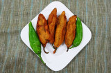 Mama’s Punjabi Recipes: Hari Mirch De Pakore  (Fried Green Chilli Fritters)