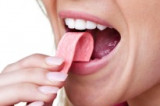 Migraine in teens linked to chewing gum
