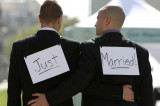 US Supreme Court rules gay marriage is legal nationwide US Supreme Court rules gay marriage is legal nationwide