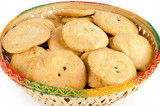 Mama’s Punjabi Recipes: Punjabi Mitthi Matthi (Punjabi Sweet  Fried Crackers)