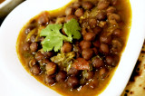Mama’s Punjabi Recipes: Kale Channe Turi Wale (Black Chicpea Curry) Mama’s Punjabi Recipes: Kale Channe Turi Wale (Black Chicpea Curry)