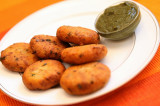 Mama’s Punjabi Recipes: Aaloo Di Tikki (Potato Cutlets)