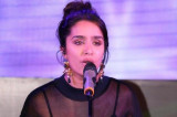 Shraddha Kapoor hugs her stalker after meeting him for 17th time in a day Shraddha Kapoor hugs her stalker after meeting him for 17th time in a day