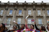 UK MPs want fast-track visa services for Indians UK MPs want fast-track visa services for Indians
