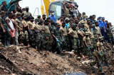 Sri Lankan rescuers race against time as garbage collapse toll hits 23 Sri Lankan rescuers race against time as garbage collapse toll hits 23