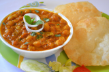 Mama’s Punjabi Recipes: Bhature wale Chole (Chickpeas Eaten With Deep Fried Bread) Mama’s Punjabi Recipes: Bhature wale Chole (Chickpeas Eaten With Deep Fried Bread)