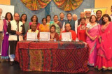 Hindi Poets Delight in a Robust Mother Tounge Hindi Poets Delight in a Robust Mother Tounge