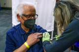 Houston Seniors Begin Getting Long-Sought Covid-19 Vaccinations Houston Seniors Begin Getting Long-Sought Covid-19 Vaccinations
