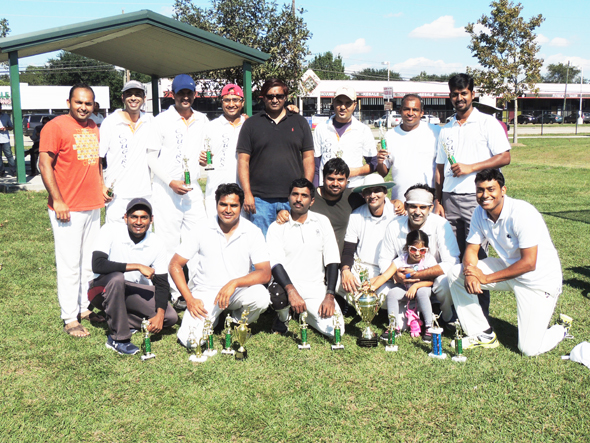 Runners up Cougars with Chief Guest Sudhi Seshachala
